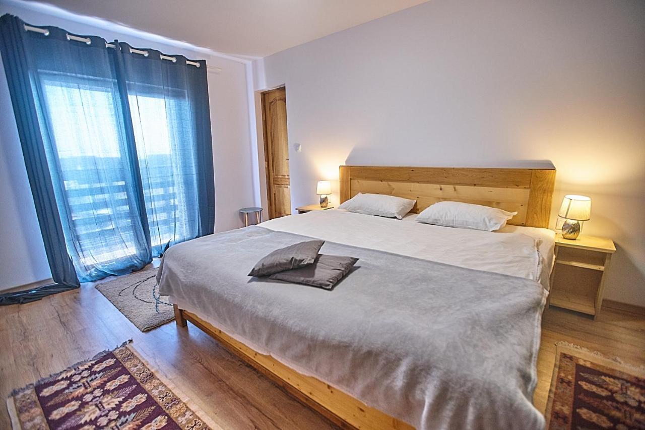 Hotel Insula Christiana Cristian  Esterno foto