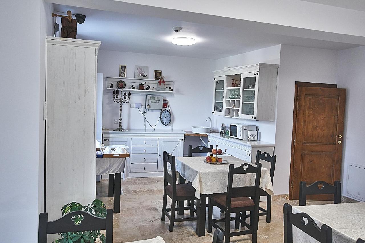 Hotel Insula Christiana Cristian  Esterno foto